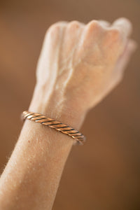 Kopero Premium Kopararmband Vriden, 100 % ren koppar, runt handleden