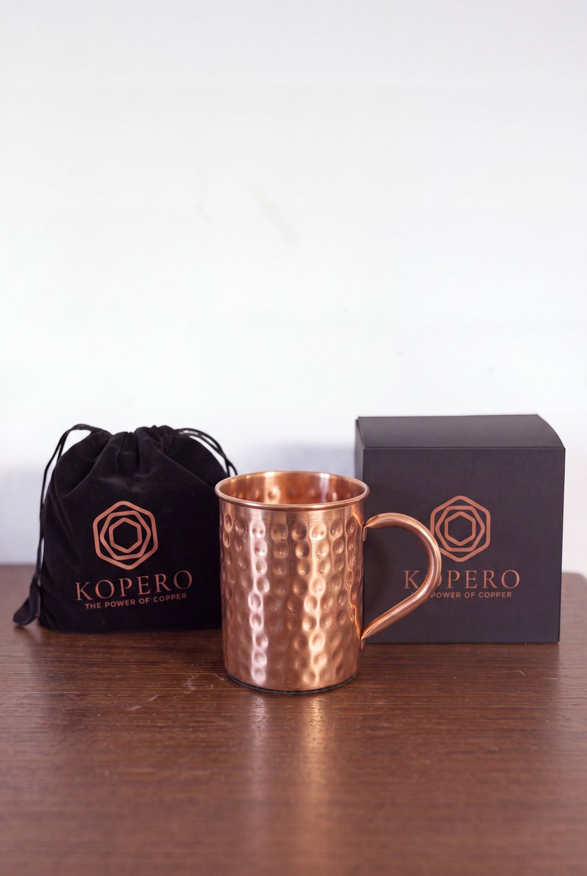 Kopero Kopparmugg Hamrad med sammetspåsen och presentasken