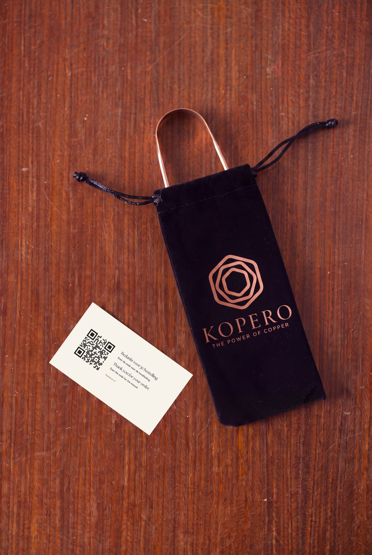 Kopero Koppartungskrapa i sammetspåsen med kort och QR-kod